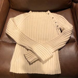 🎓$10/CollegeBlowoutSale!📚Reg$18Rubber Doll- light tan/off white snaps sweater